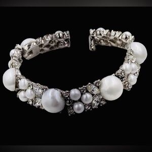 Exquisite Vintage Trifari Faux Pearl Rhinestone Bracelet